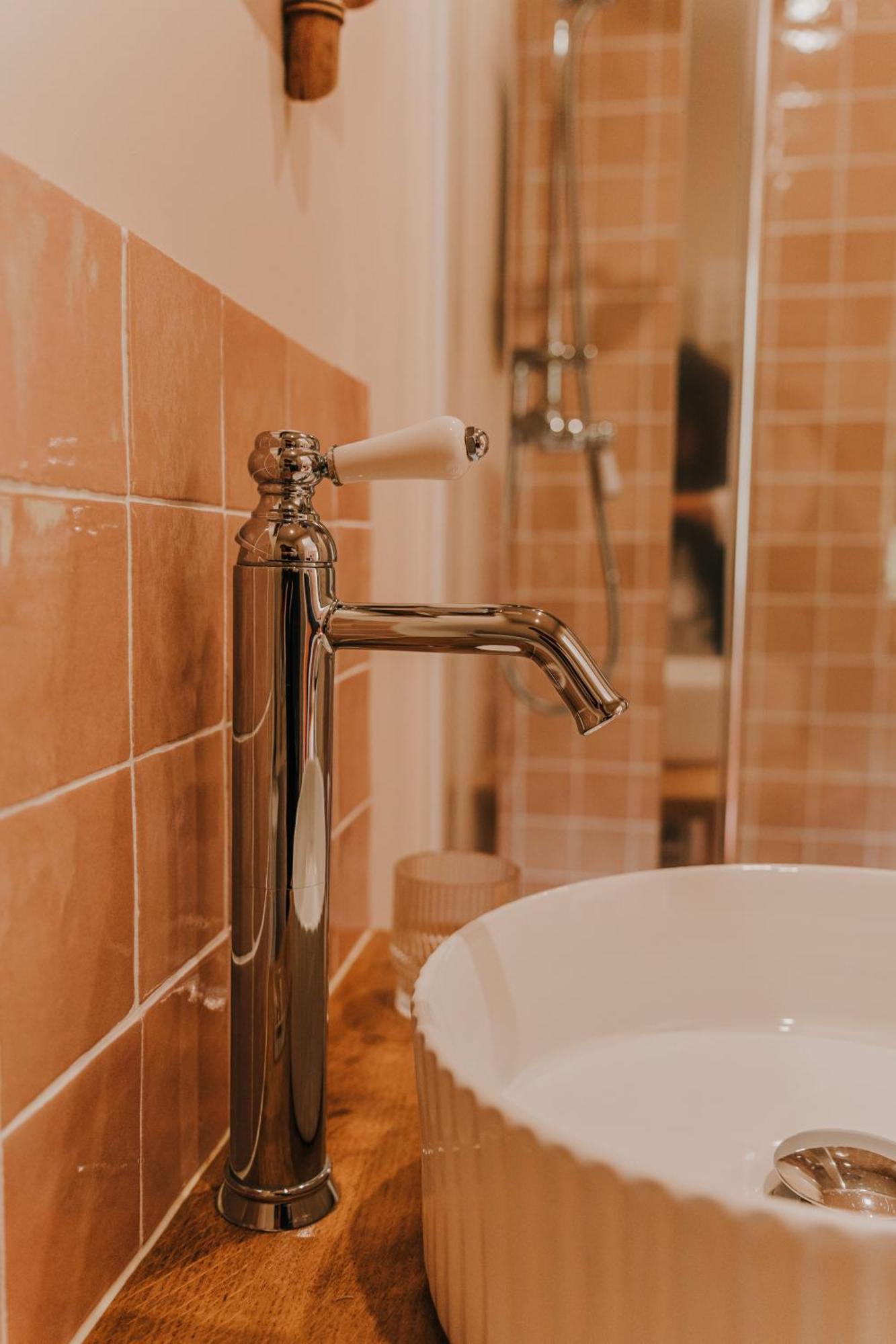 Maison D'Hotes Et Gite De Charme Avec Piscine, La Lhuiseraie Rom bilde