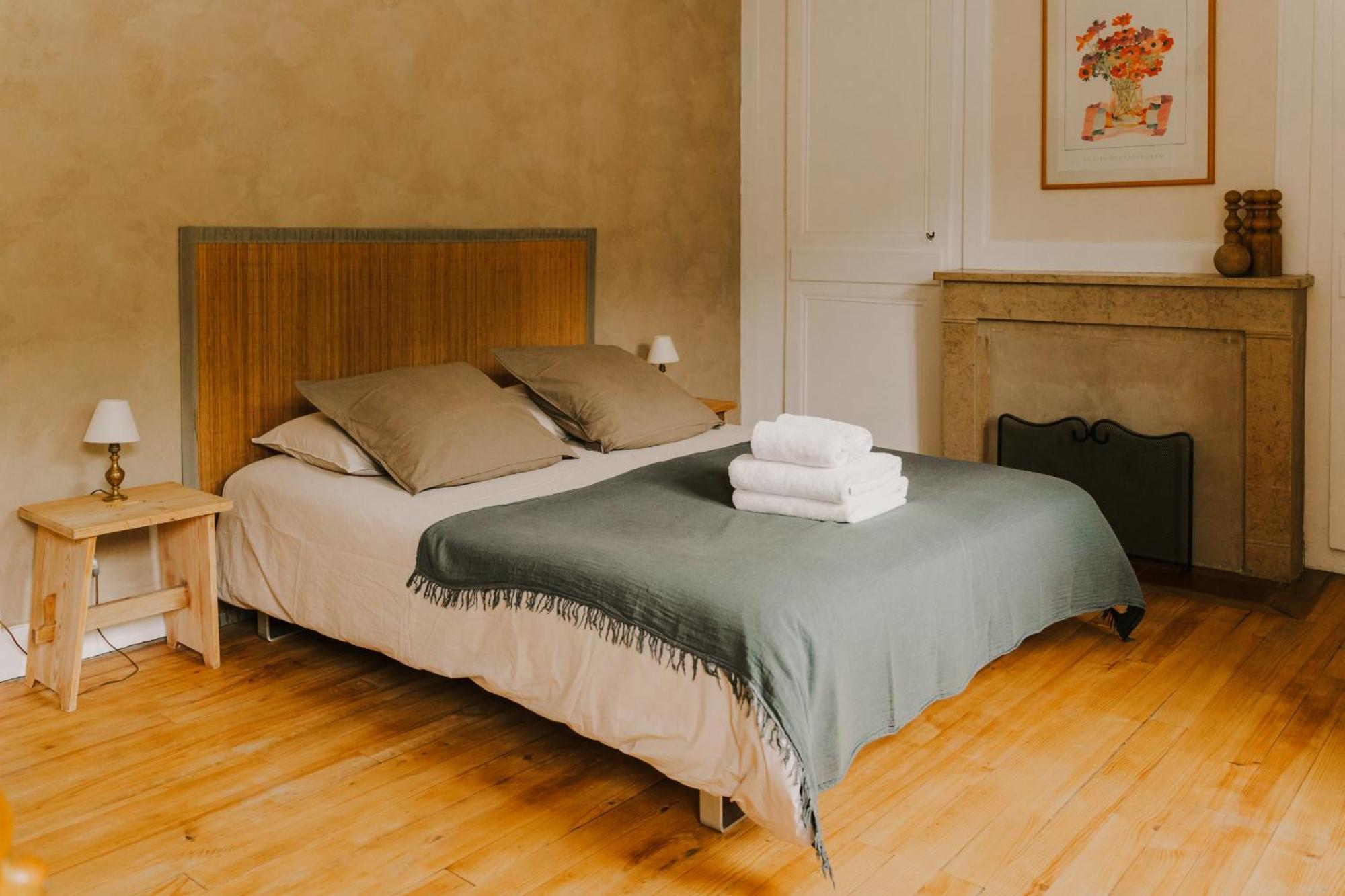 Maison D'Hotes Et Gite De Charme Avec Piscine, La Lhuiseraie Rom bilde