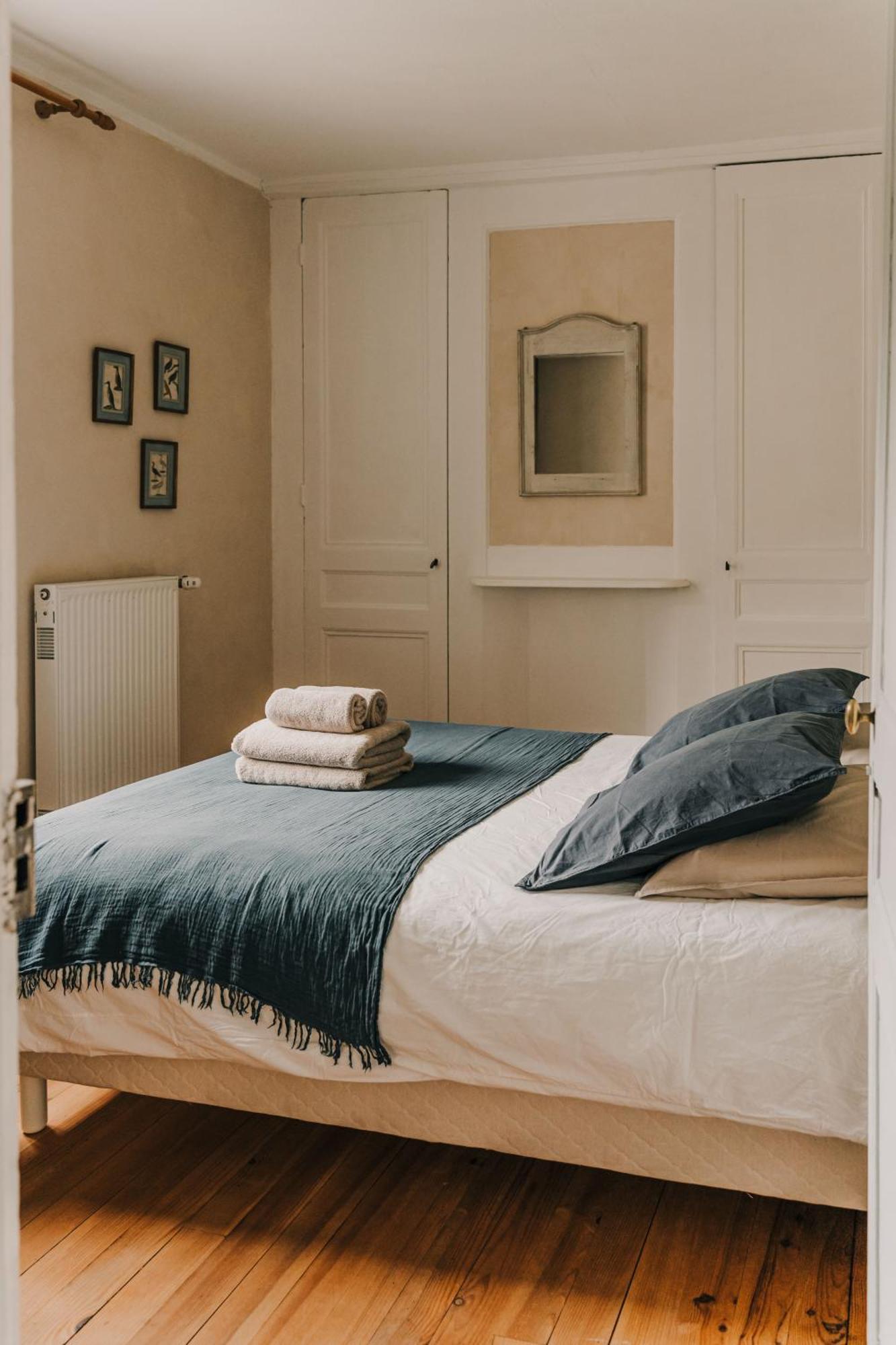 Maison D'Hotes Et Gite De Charme Avec Piscine, La Lhuiseraie Rom bilde